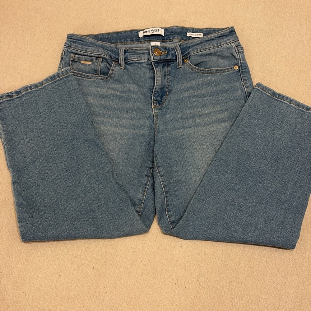 2 pair of Nine West Light Blue Capri Jeans, size 4 and size 6 - Picture 2 of 9